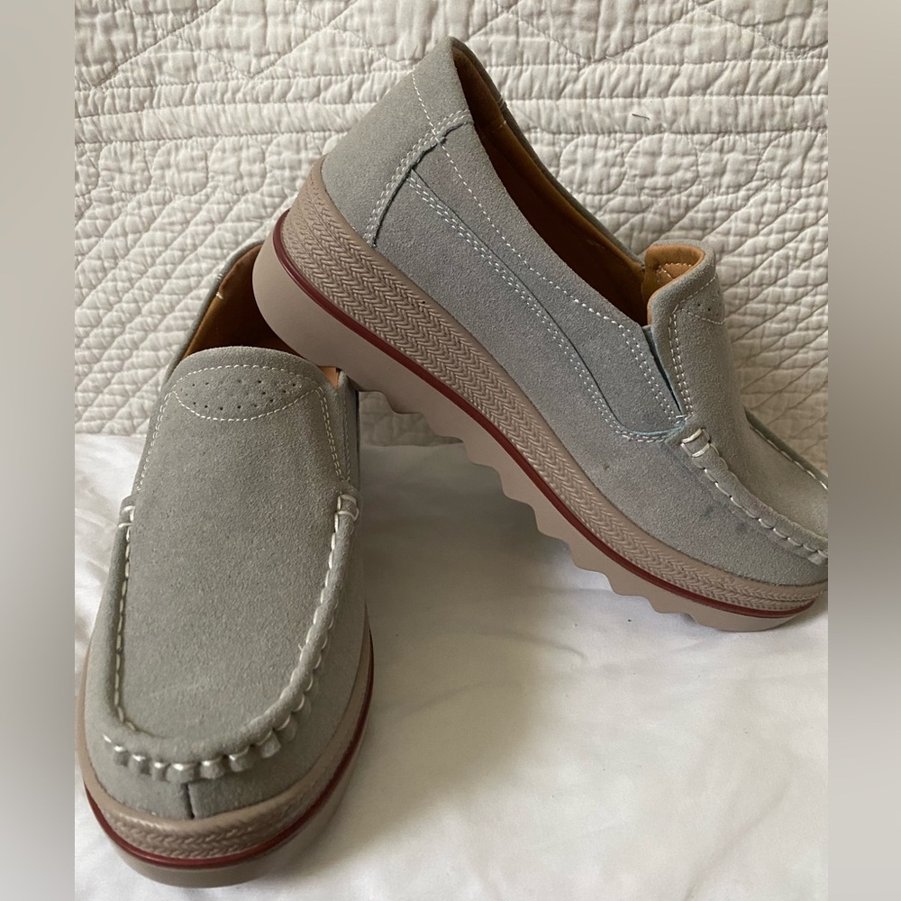 NWOT Women’s Platform Comfortable Shoes Size 6